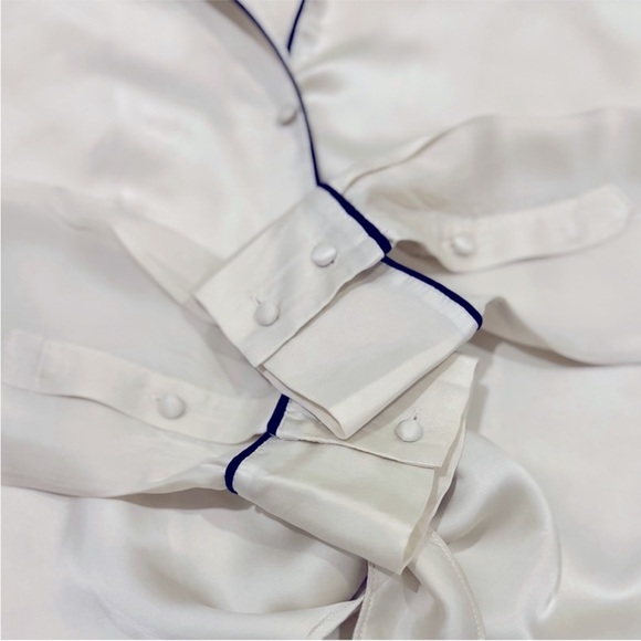 Wilfred Peaufiner Satin Blouse - Picture 3 of 5